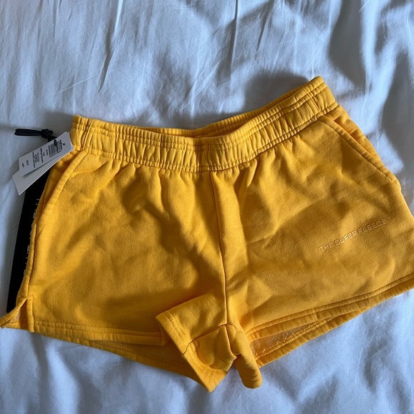 Aritzia Super Fleece Crewneck and Short set - Picture 4 of 7